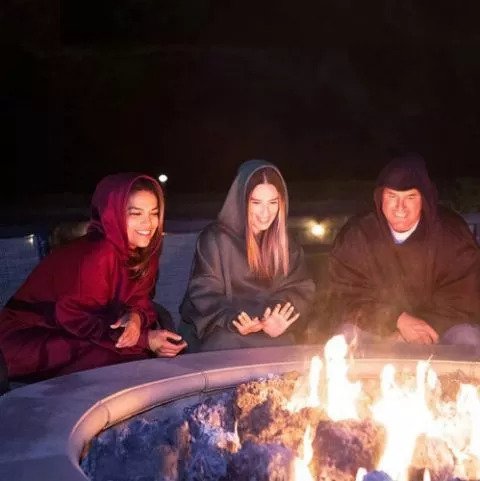 BLANKY – Kocyk z kapturem slider